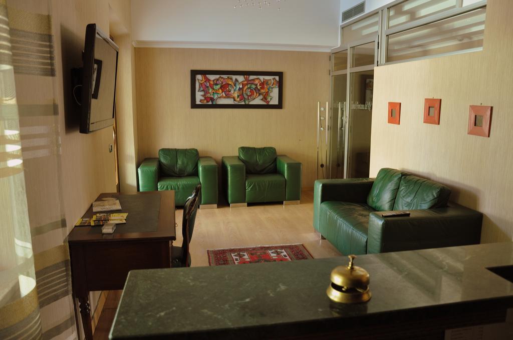 Hotel Fontana Del Re Ариано-Ирпино Экстерьер фото